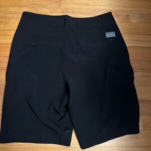 Volcom Black Utility Shorts size 30 (b2